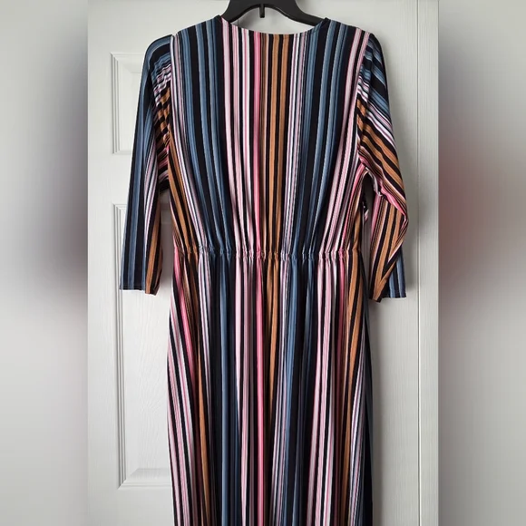 Lane Bryant Surplice-Neck Side-Ruched Midi Dress Size 18/20 - Picture 11 of 15